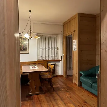 Ciasa Tarin Rino アパート *